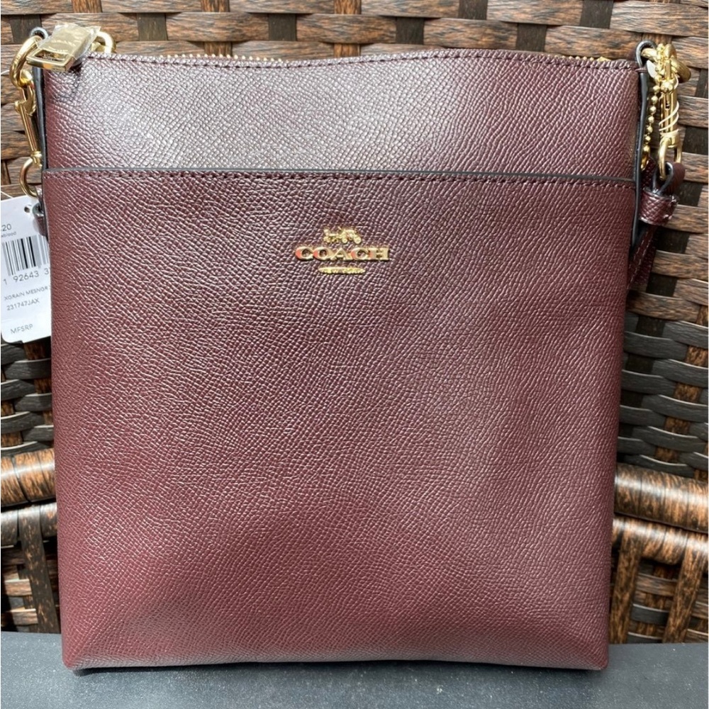 Coach 41320 Kitt Messenger Crossbody Bag color: Oxblood New with Coach Box